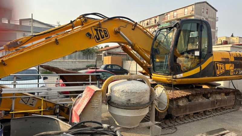 OmecoHub - VOLVO EC220ENL